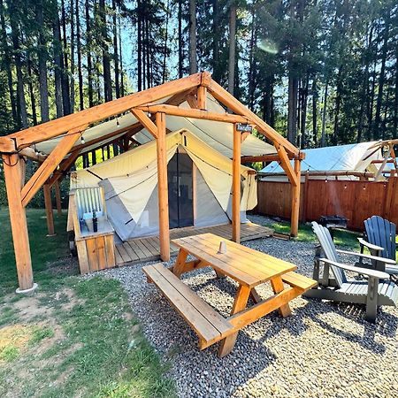 Umpqua'S Last Resort - Wilderness Cabins, Rv Park & Glamping Idleyld Park Exterior photo