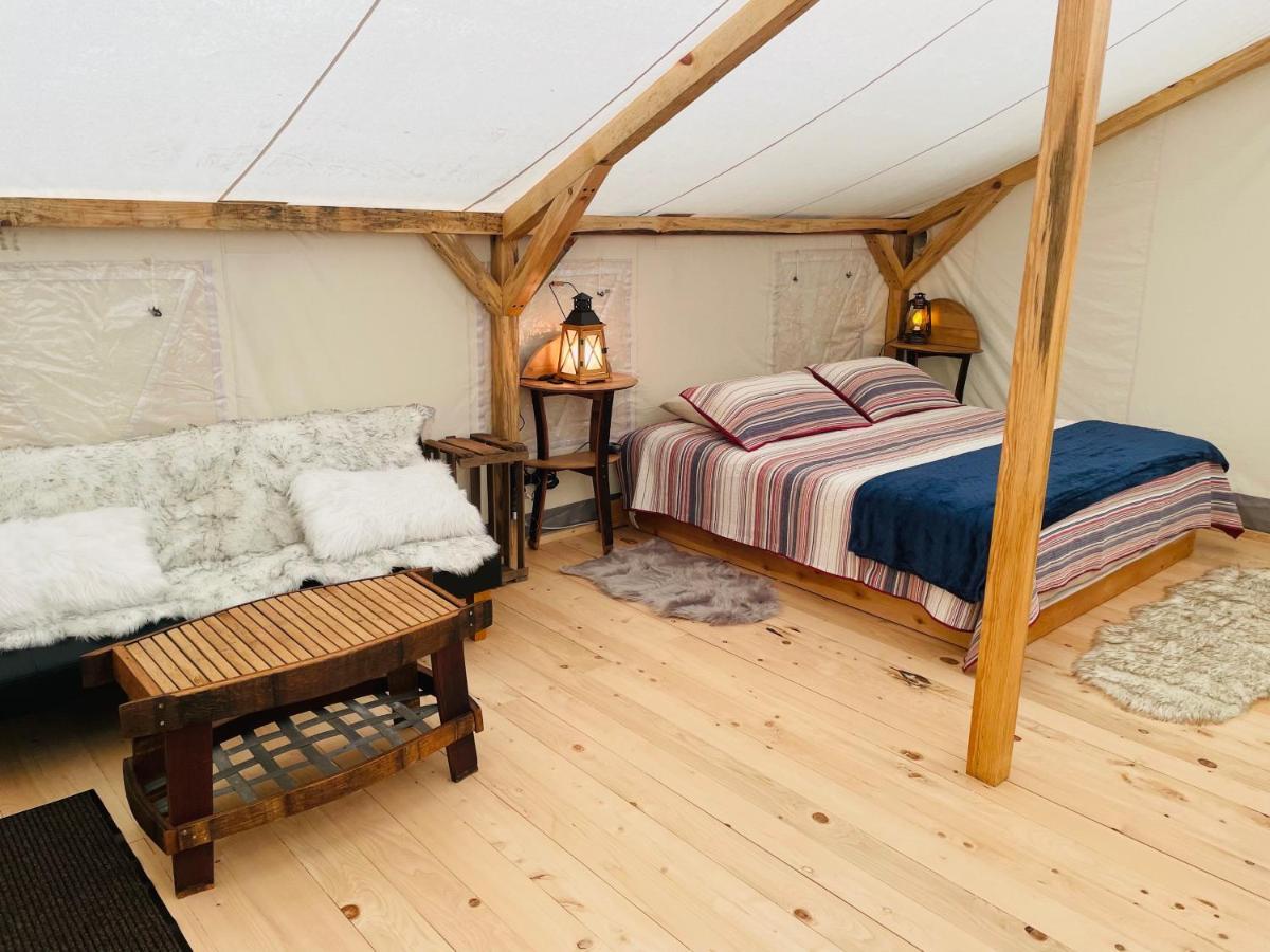 Umpqua'S Last Resort - Wilderness Cabins, Rv Park & Glamping Idleyld Park Exterior photo