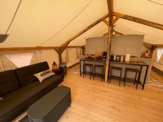 Umpqua'S Last Resort - Wilderness Cabins, Rv Park & Glamping Idleyld Park Exterior photo